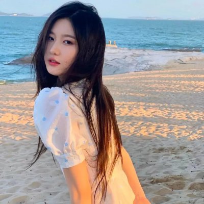 高举爱国语
